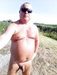Naturist: 19 Nude Pics