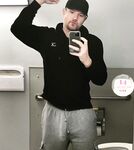 Big Buck : 9 Nude Pics