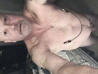 Hard: 5 Nude Pics