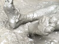 SHOT : MUD BONDAGE: 28 Nude Pics