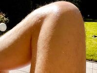 Sonne: 3 Nude Pics