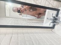Themale: 5 Nude Pics