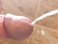 Morning Cumshots: 5 Nude Pics