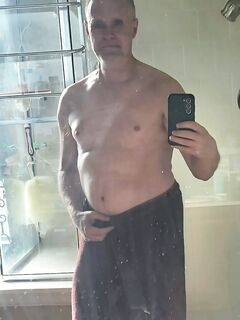 Need a photographer...and LTR play partner: 3 Nude Pics