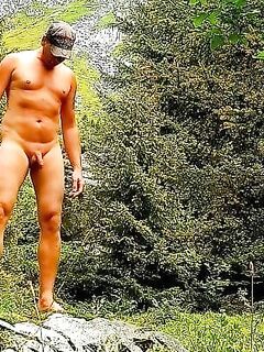 Outdoor: 1 Nude Pics