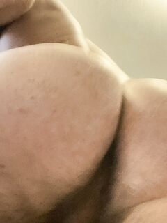 Rub a dub fub: 11 Nude Pics