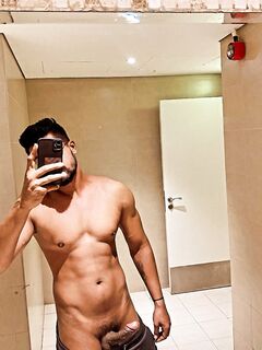 Long dick who wants : 1 Nude Pics