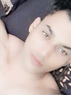 This is my beautiful banana: 3 Nude Pics