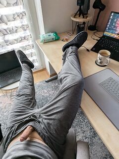 Homework: 1 Nude Pics