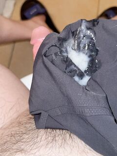 Cumming: 11 Nude Pics