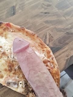 Pizza sauce : 13 Nude Pics