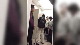 Straight argentinian guy getting a blow in public toilet