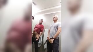 Two gay gentlemen do cruising in the bathrooms