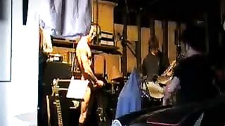 hidden cam show Dude jerking off in front of friends