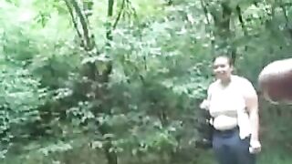 Watching a bum masturbate in the open air