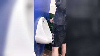 Straight stud didn't seem to mind me watching him beat his cock
