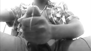 Shooting my load infront of the web cam
