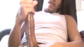 Hot nigga wanks his oiled beefy cock